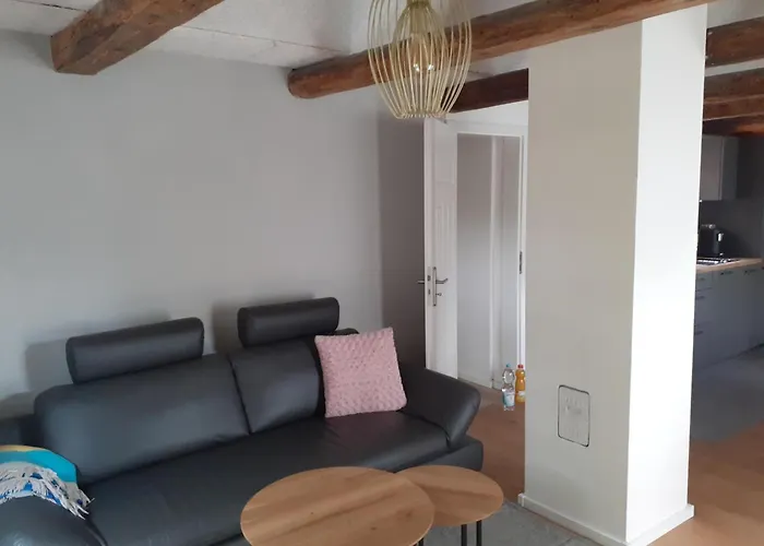 Meta's Hof Apartament